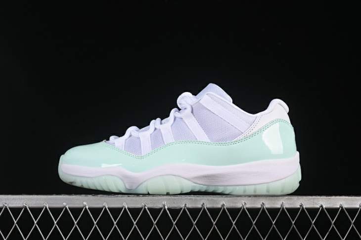 Picture of Air Jordan 11 _SKUfw20097003174077935fw